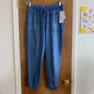 Seven 7 the jogger
